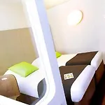 Kyriad Direct Ouest - Zenith Hotel 2*
