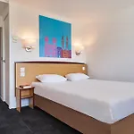 Hotel Kyriad Direct Ouest - Zenith 2*