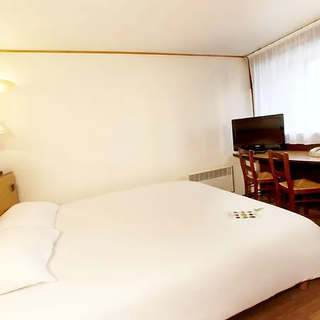 Kyriad Direct Ouest - Zénith 2* Strasbourg