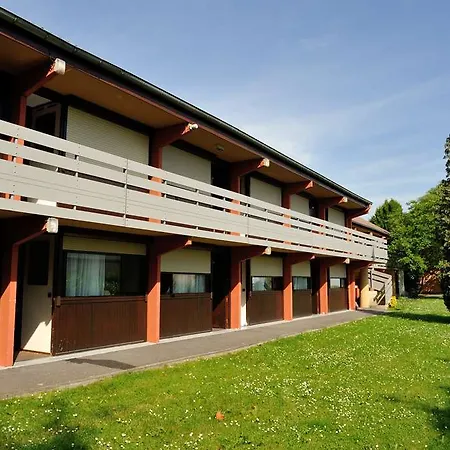 Kyriad Direct Ouest - Zénith Szálloda