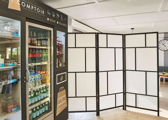 Kyriad Direct Ouest - Zenith Strazburg