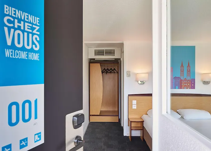 Kyriad Direct Ouest - Zenith 2*