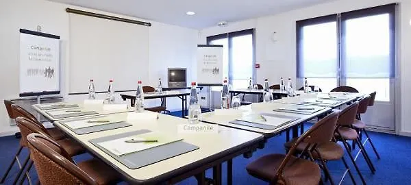 Kyriad Direct Ouest - Zenith Otel