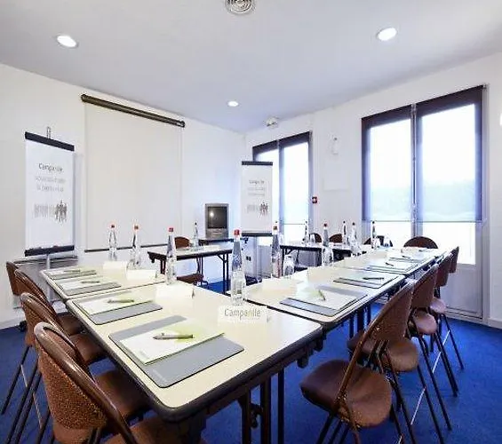 Kyriad Direct Ouest - Zenith 2* Strazburg