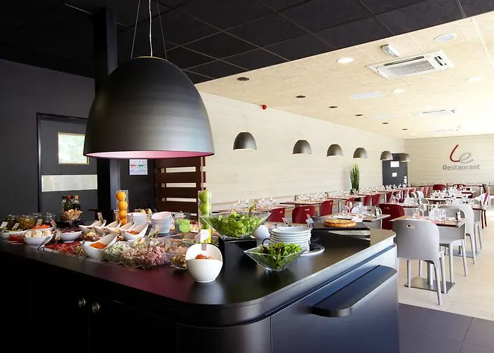 Kyriad Direct Ouest - Zenith