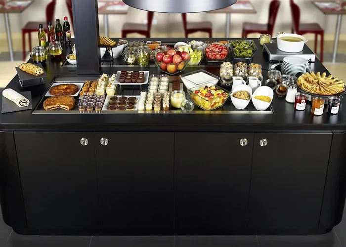 Kyriad Direct Ouest - Zenith 2*