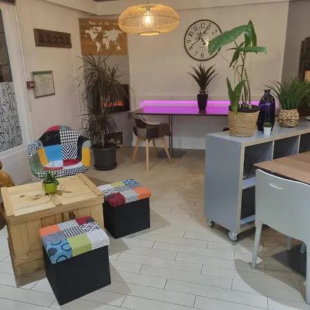 Hotel Kyriad Direct Ouest - Zénith 2*