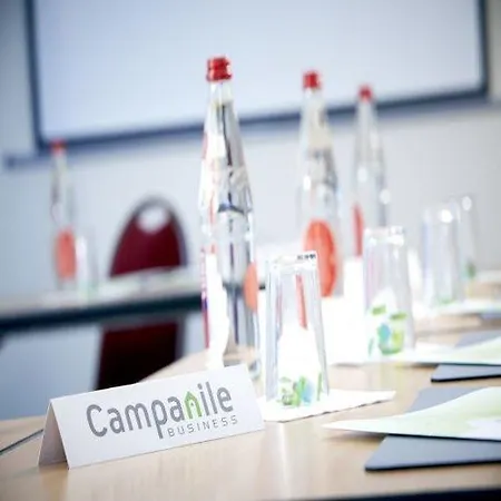 Kyriad Direct Ouest - Zénith Hotel