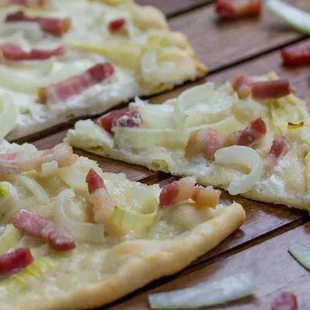 Kyriad Direct Ouest - Zénith 2*