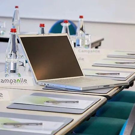 Hotel Kyriad Direct Ouest - Zénith